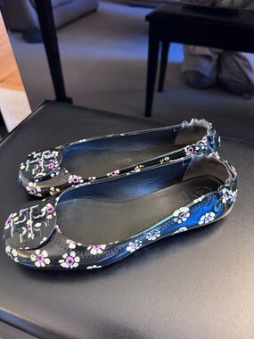 💗 Tory Burch Minnie Travel Ballet Flats - Black Floral Patent Leather